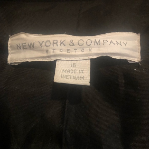 Blazer - Picture 2 of 2